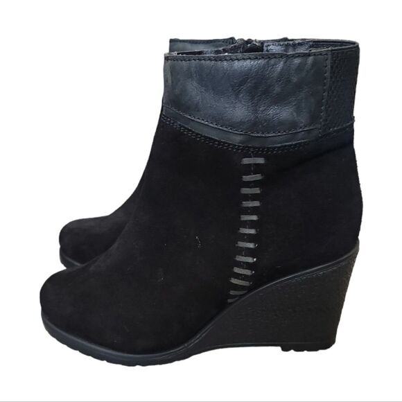 Enjoyable Women's Black Suede Wedge Ankle Boots Size 11 NWOT - Picture 3 of 8